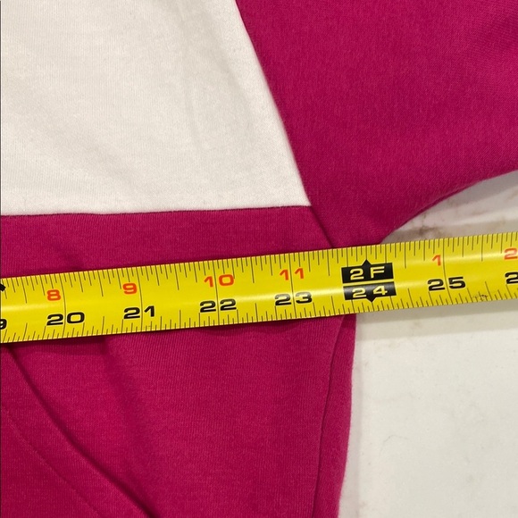 Puma Pink and White Hooded Jacket with Sporty Style - Picture 13 of 15